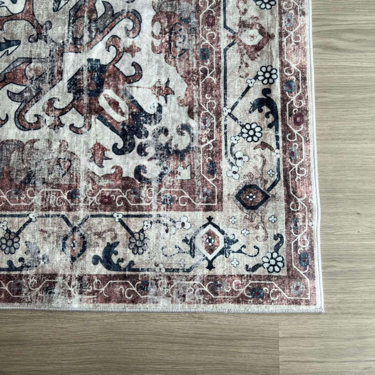 Bahala Vintage Washable Rug — room photo 3