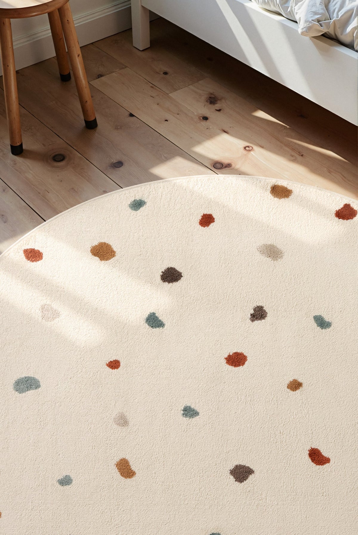 Adventures Kids Rug Funny Dots — room photo 9
