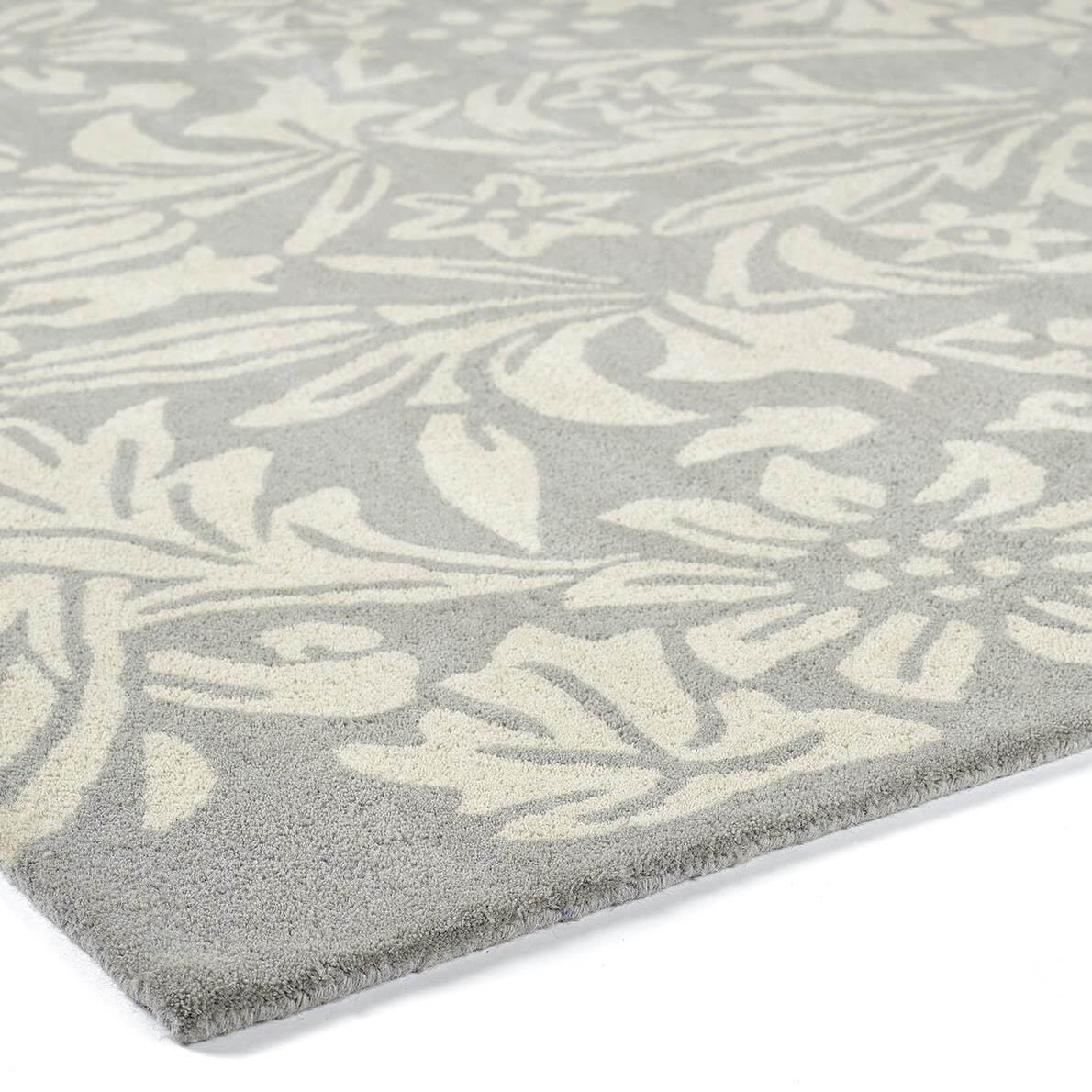 Heritage Lavender Floral Wool Rug — room photo 2