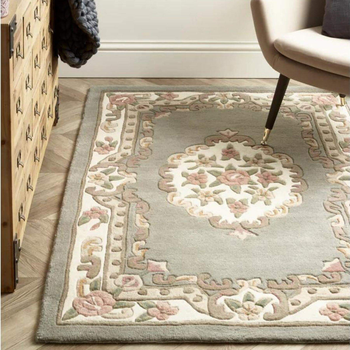 Shensi Grey Medallion Rug — room photo 2