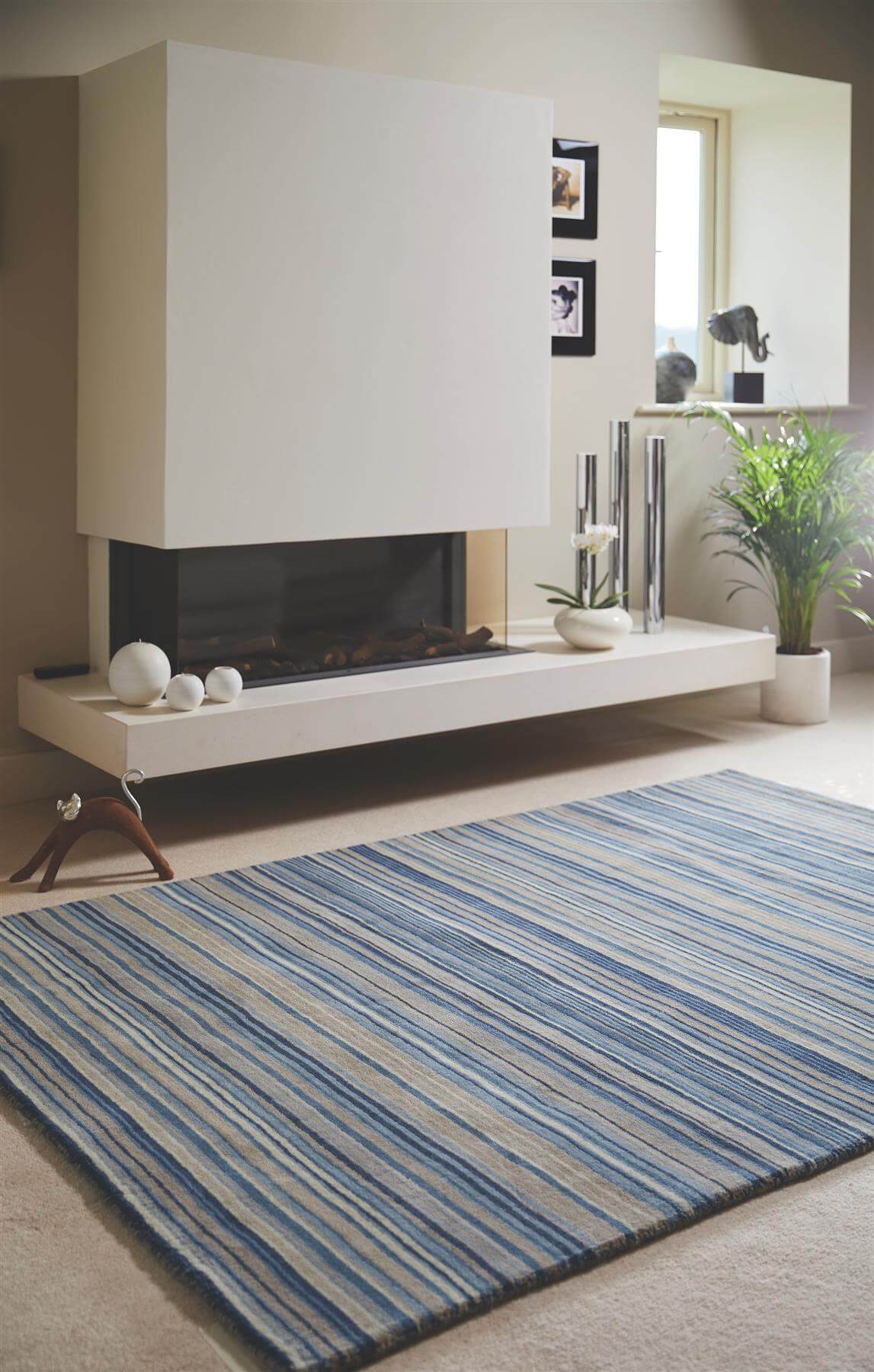Fine Stripes Blue Wool Rug — room photo 3