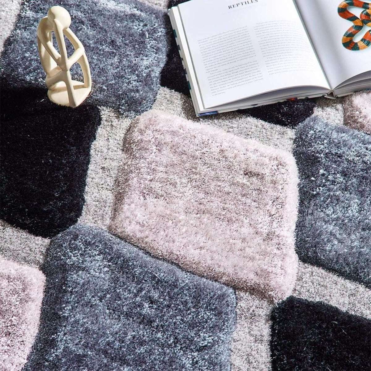 3D Grey Geometric Shaggy Rug — room photo 2