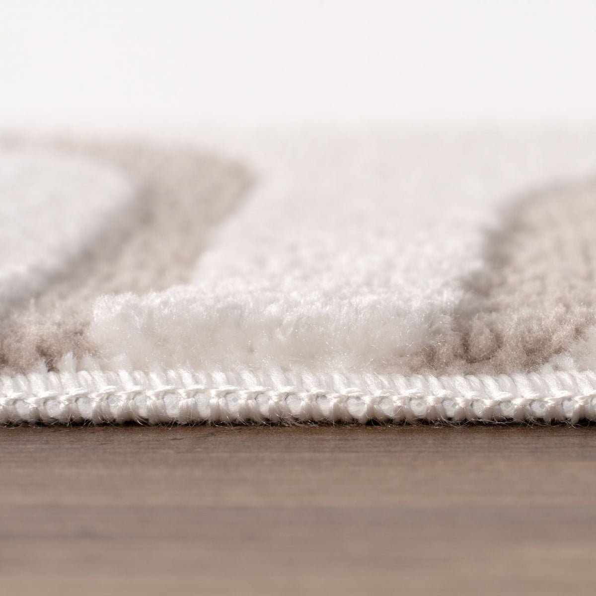 Loft Geometric Beige Rug — room photo 5