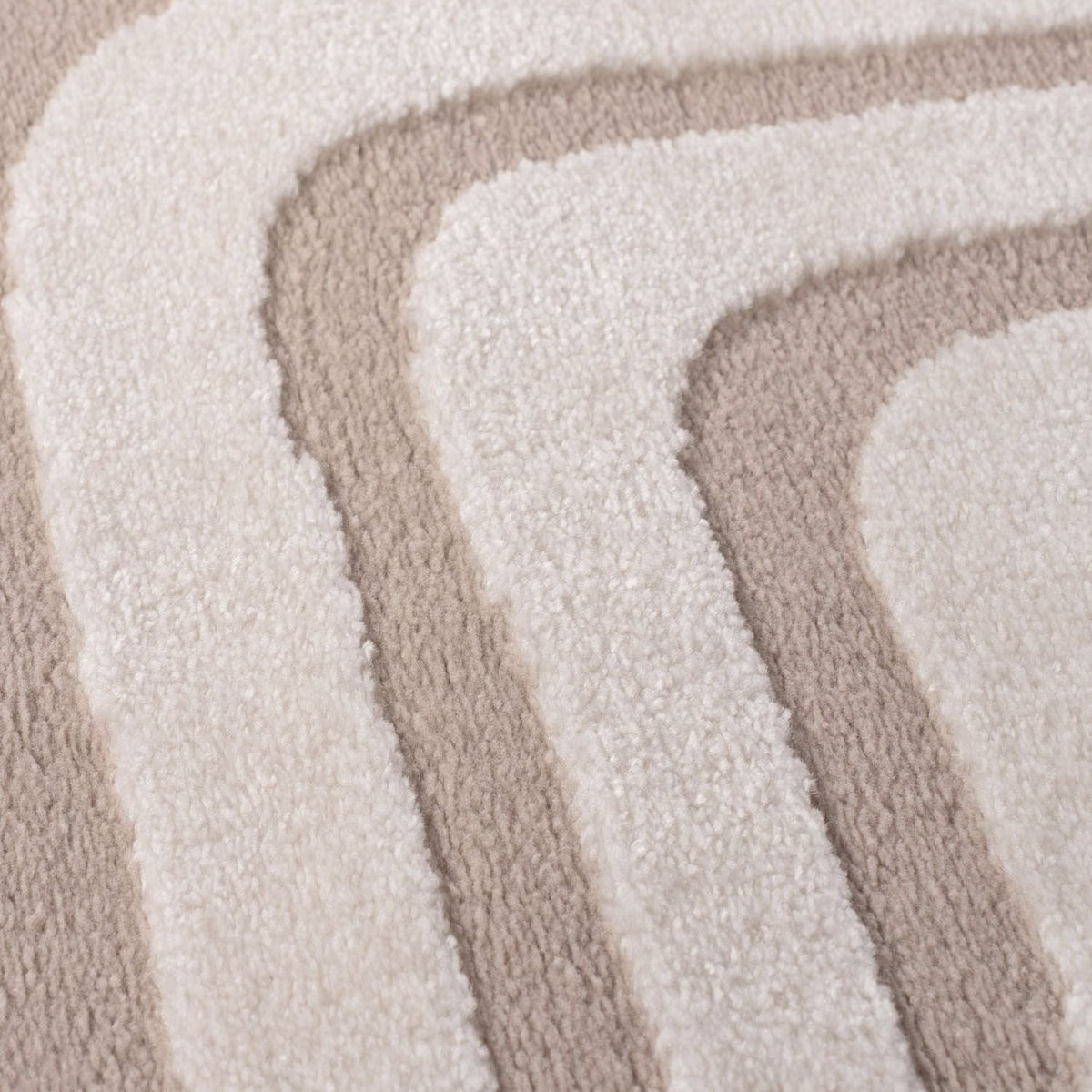 Loft Geometric Beige Rug — room photo 3
