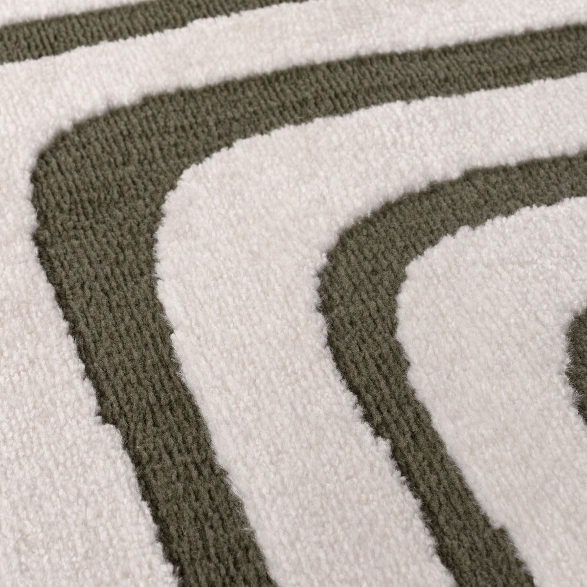 Loft Geometric Green Rug — room photo 3