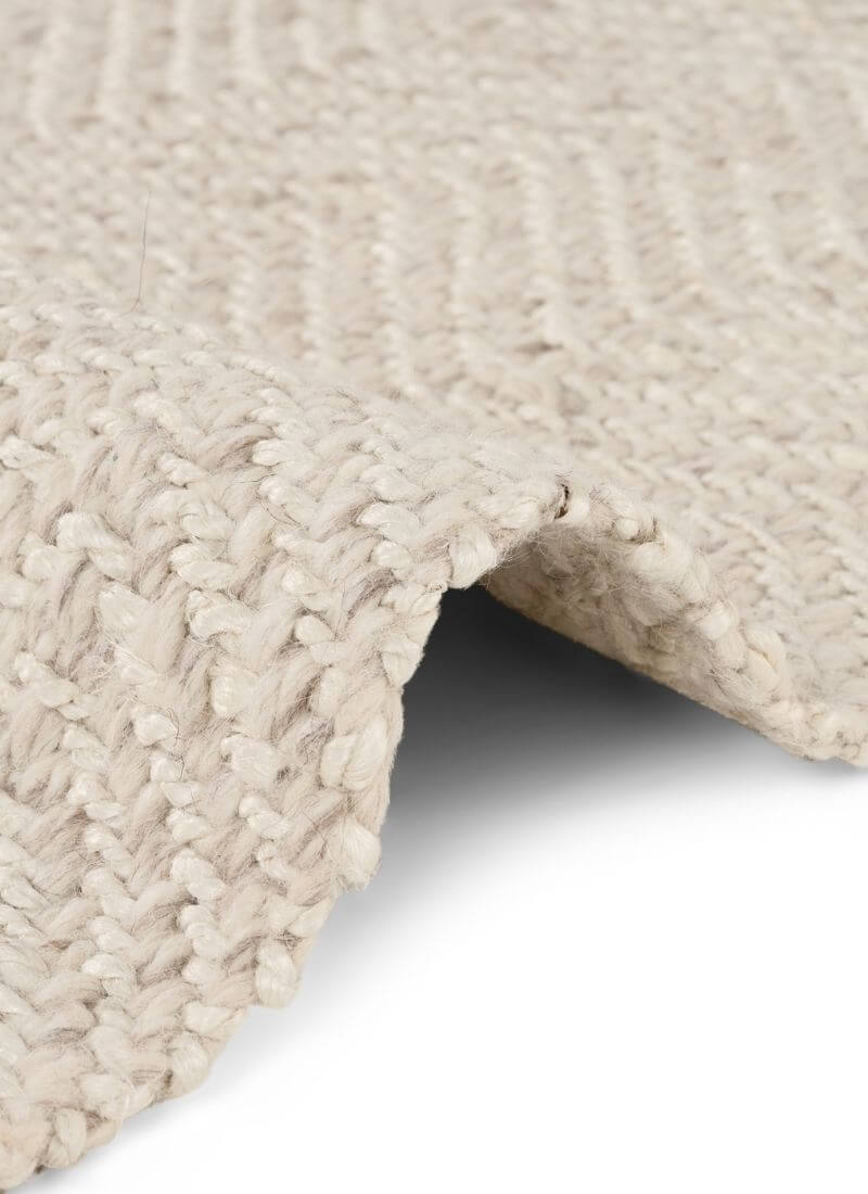 Majoli Natural White Herringbone Wool & Jute Rug — room photo 4