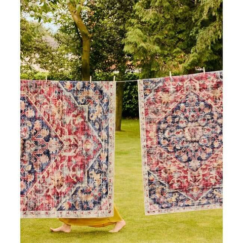 Eco-Washable Red Rug Medallion Design