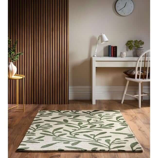 Cream Wool Rug Floral Design — room photo 5