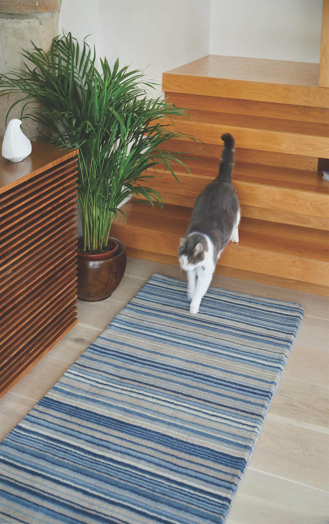 Fine Stripes Blue Wool Rug — room photo 6
