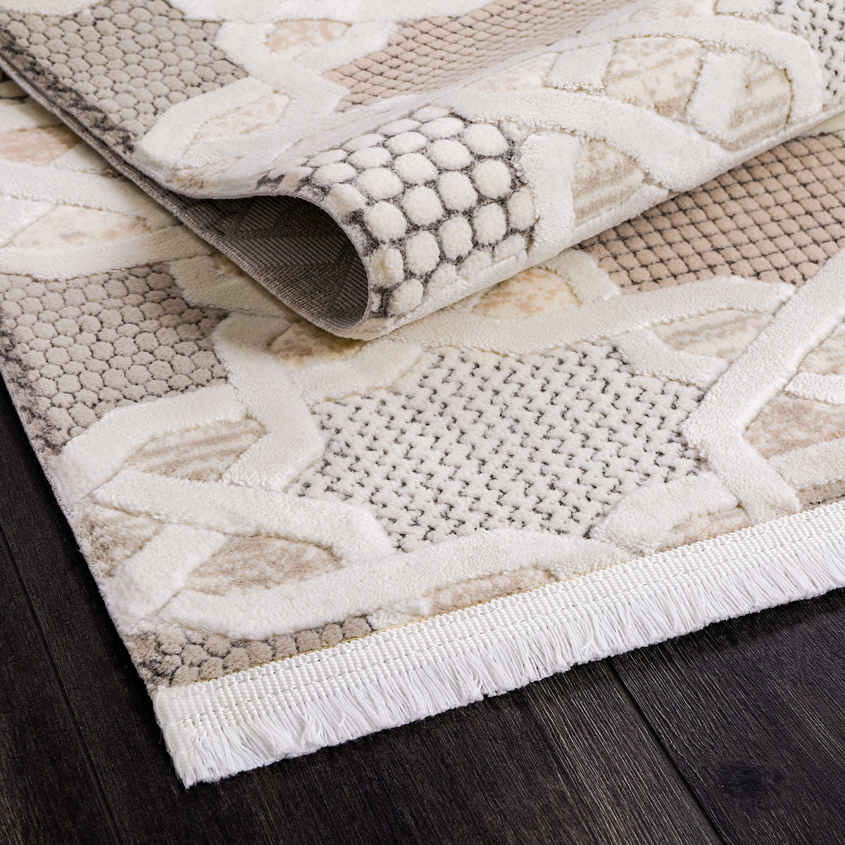 Ivory & Blush Moroccan Trellis Area Rug pile close-up