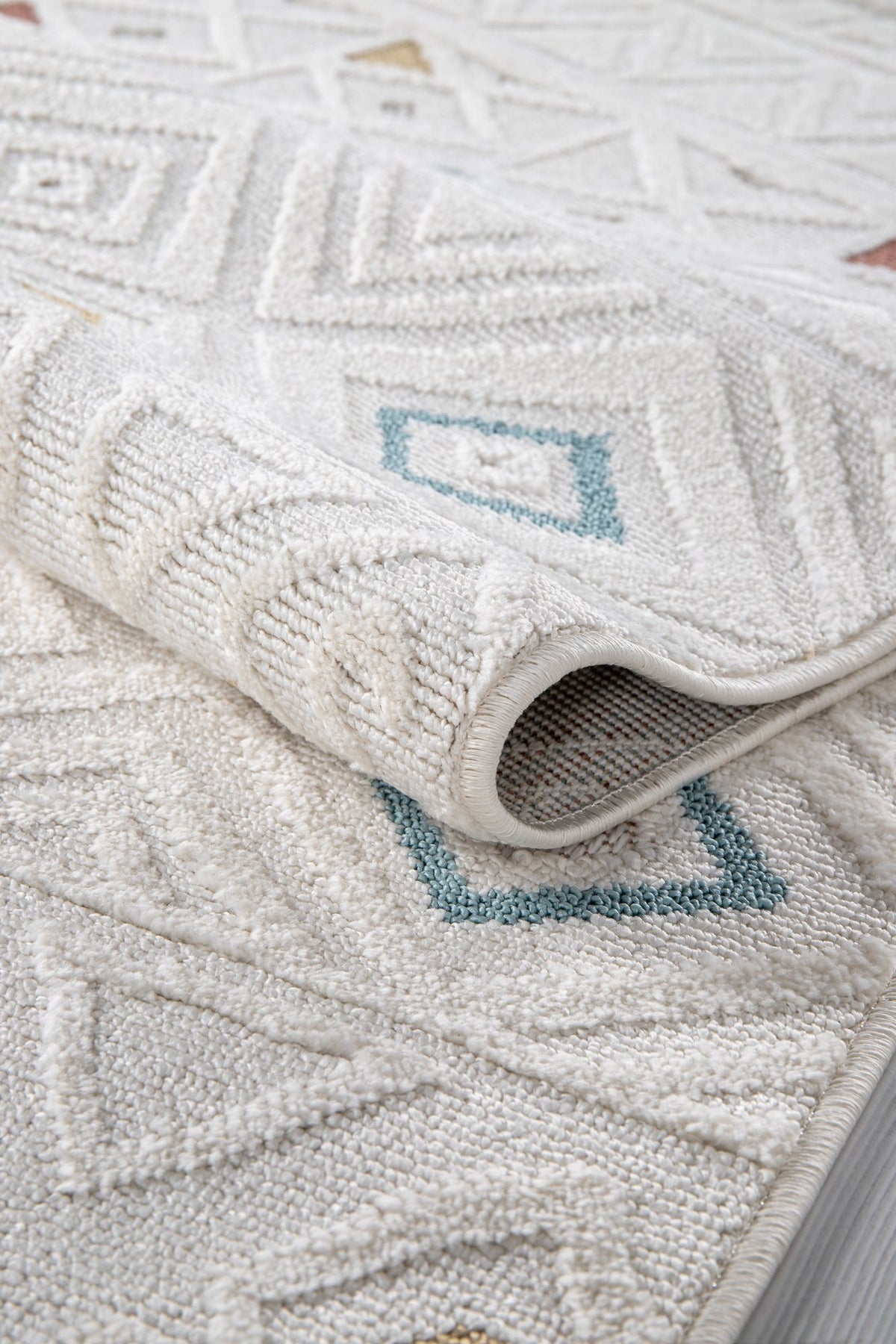Ivory & Multicolour Scattered Triangle Area Rug pile close-up