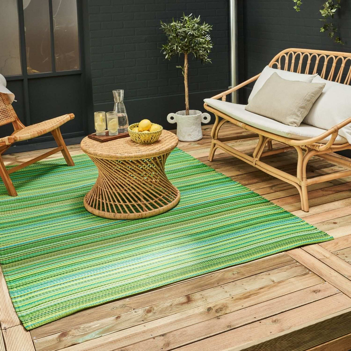 Rainbow Outdoor Rug Green | 1020 — room photo 5