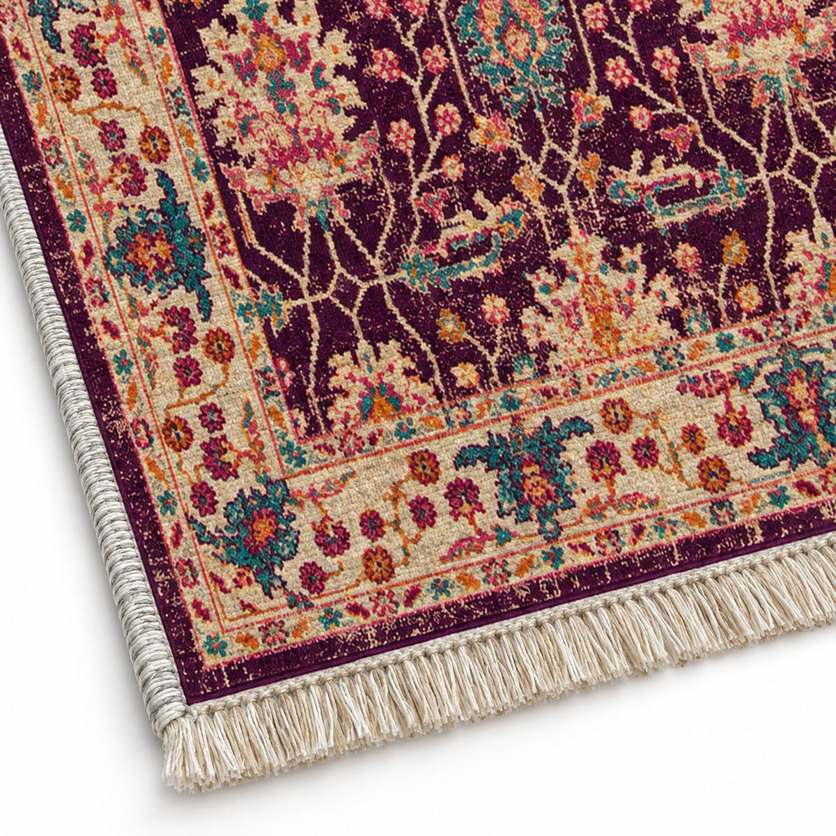 Vintage Floral 7652 Aubergine washable rug close-up of the printed chenille